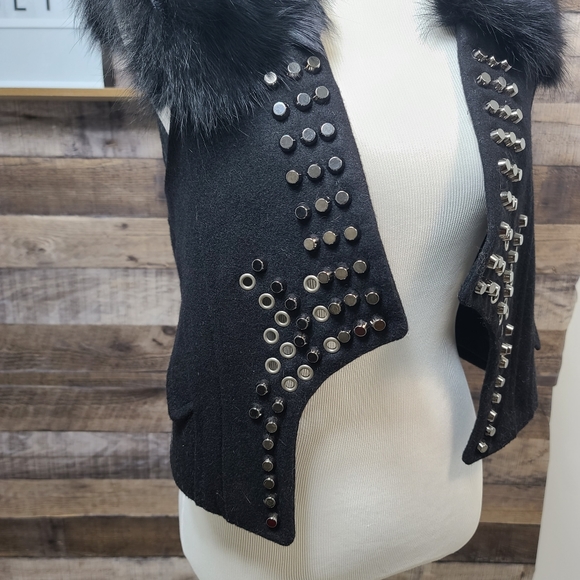 TOV Holy G Inc vest - Picture 4 of 17